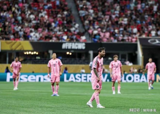 西甲：巴塞罗那主场击败瓦伦西亚，梅西再次破门